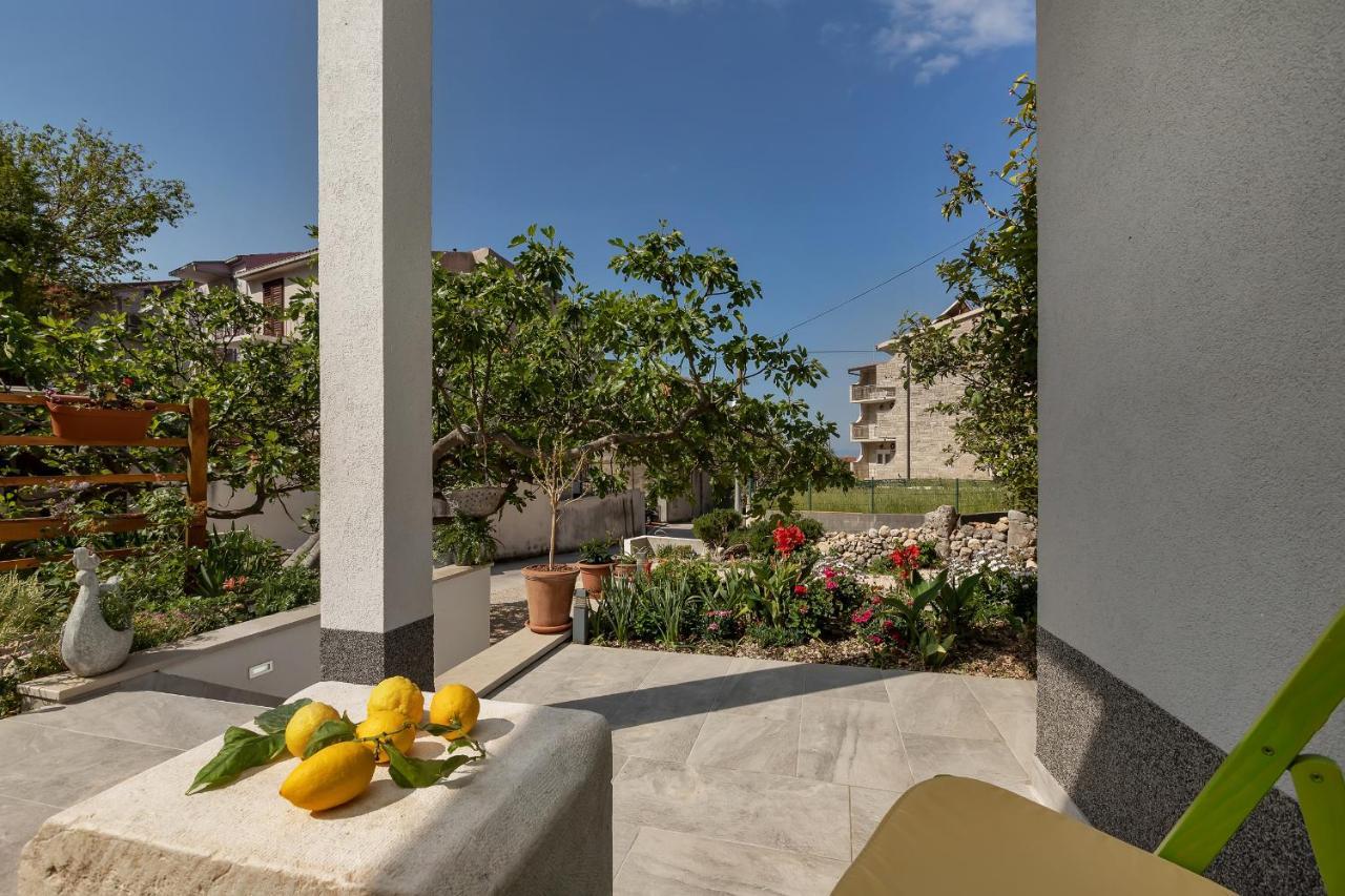 Kuca Za Odmor Lemon Tree Makarska Apartment Ngoại thất bức ảnh